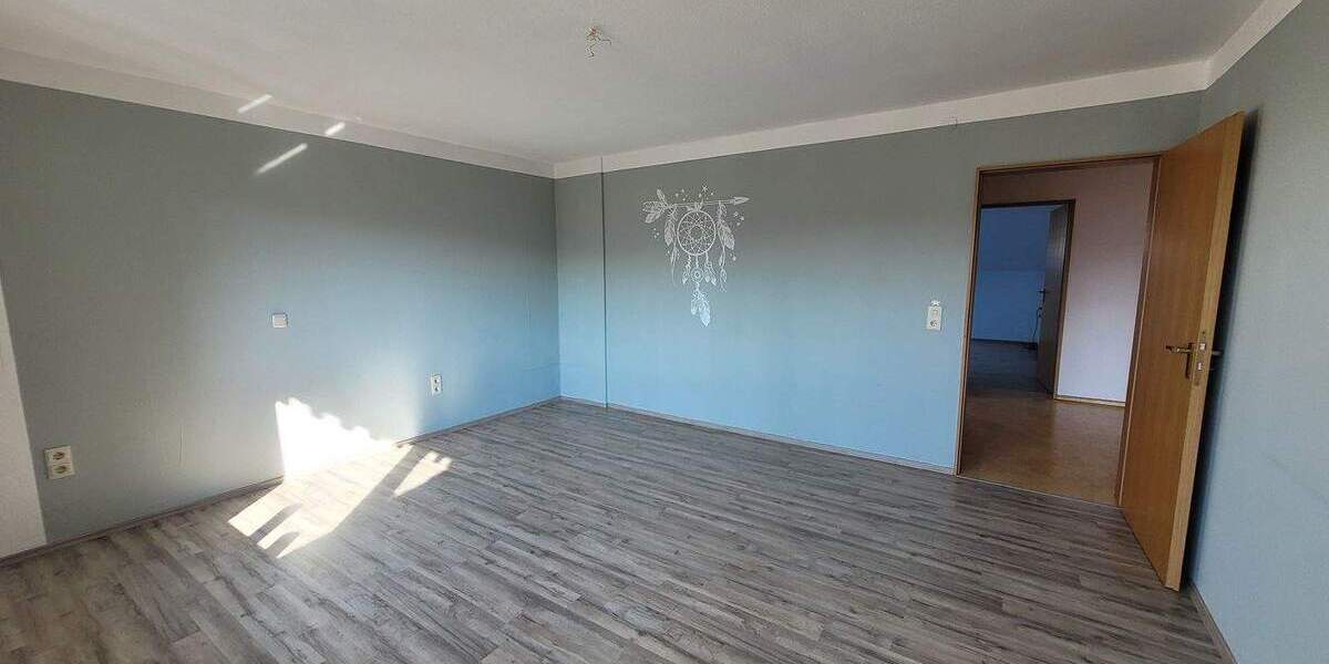 Etagenwohnung Kirchheim - 4 Zimmer, 130 m&sup2;, 980&euro; | Angebot:25845446