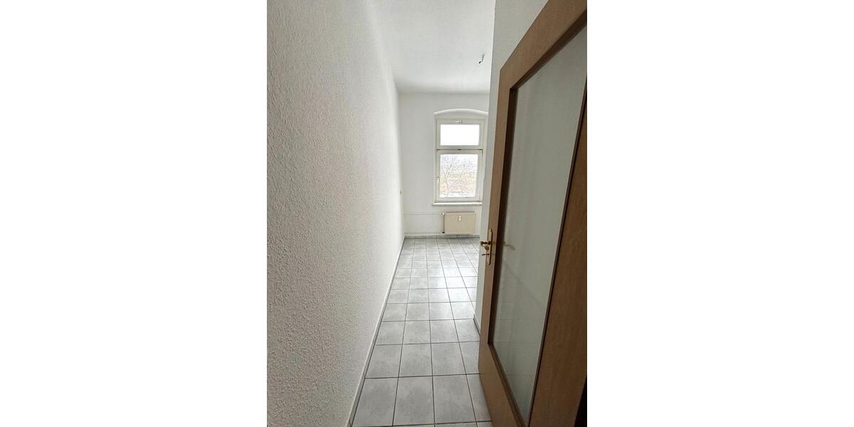 Etagenwohnung Forst (Lausitz) - 2 Zimmer, 48 m&sup2;, 335&euro; | Angebot:25056613