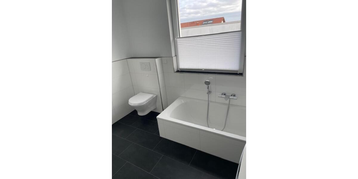 Einfamilienhaus Wolfsburg - 2 Zimmer, 82 m&sup2;, 1.250&euro; | Angebot:24397947