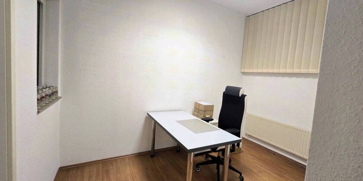 Großzügige und lichtdurchflutete Büroräume, mit sonniger Terrasse 3 zimmer