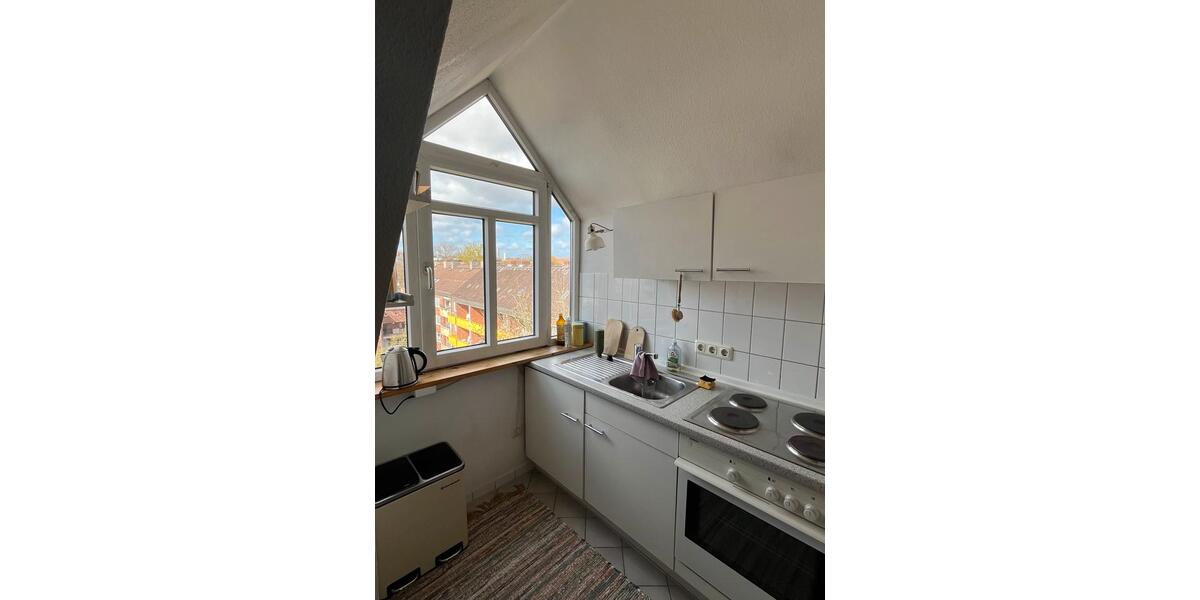 Dachgeschoßwohnung Kiel - 1 Zimmer, 43 m&sup2;, 723&euro; | Angebot:26048641