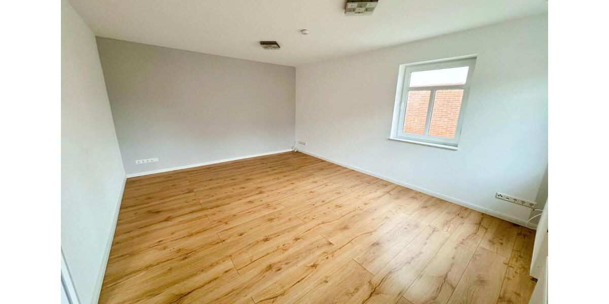 3-Zimmer-Doppelhaushälfte mit Mansardendach zur Miete in Norden 3 zimmer