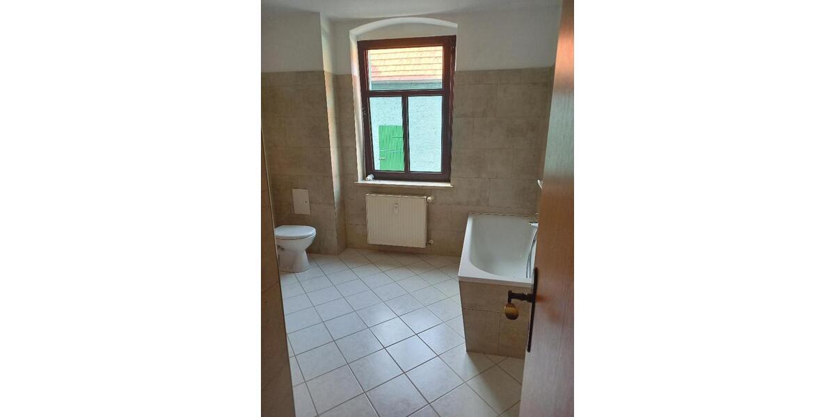 Erdgeschoßwohnung Bernburg (Saale) - 2 Zimmer, 59 m&sup2;, 320&euro; | Angebot:25719582