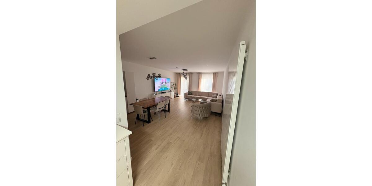 Terrassenwohnung Schönefeld - 2 Zimmer, 83 m&sup2;, 1.342&euro; | Angebot:27648465