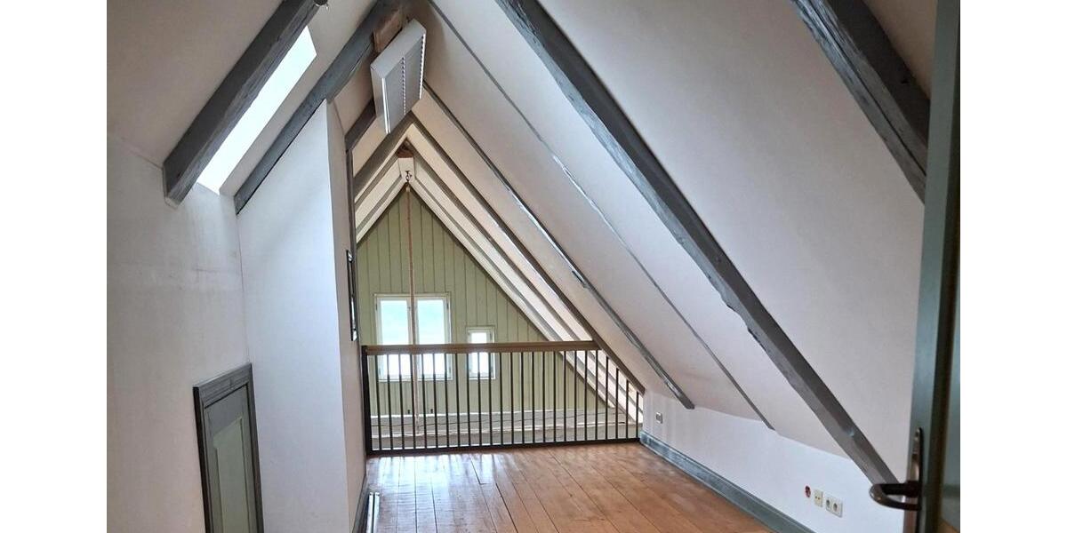 Maisonettenwohnung Lauenburg/Elbe Elbe - 7.5 Zimmer, 200 m&sup2;, 1.400&euro; | Angebot:22312180