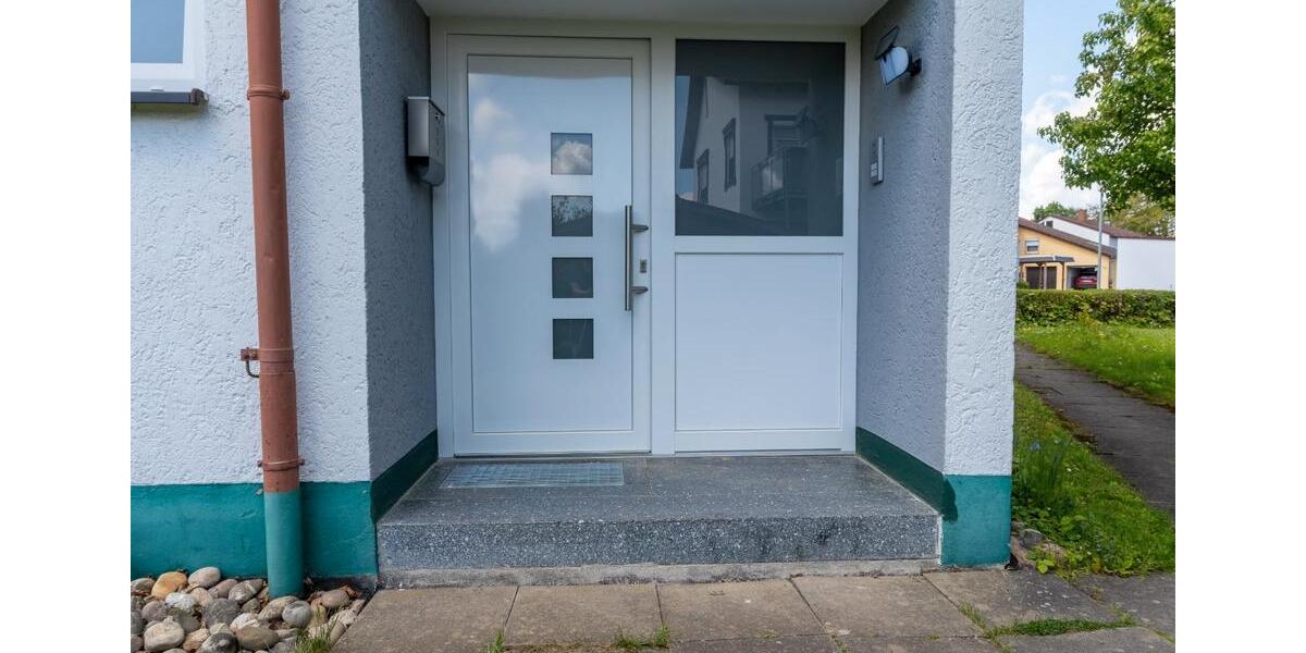 Erdgeschoßwohnung Oberndorf am Neckar - 3.5 Zimmer, 75 m&sup2;, 750&euro; | Angebot:26606553