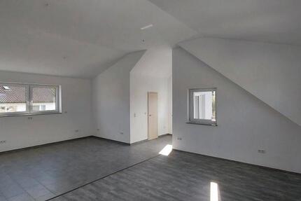 Wohnung Bad Neustadt an der Saale - 2 Zimmer, 74 m&sup2;, 830&euro; | Angebot:25311277