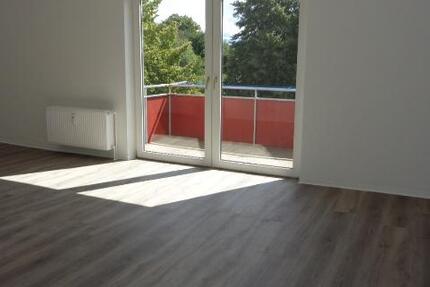 Wohnung Bremerhaven Lehe - 4 Zimmer, 112 m&sup2;, 632&euro; | Angebot:23878464