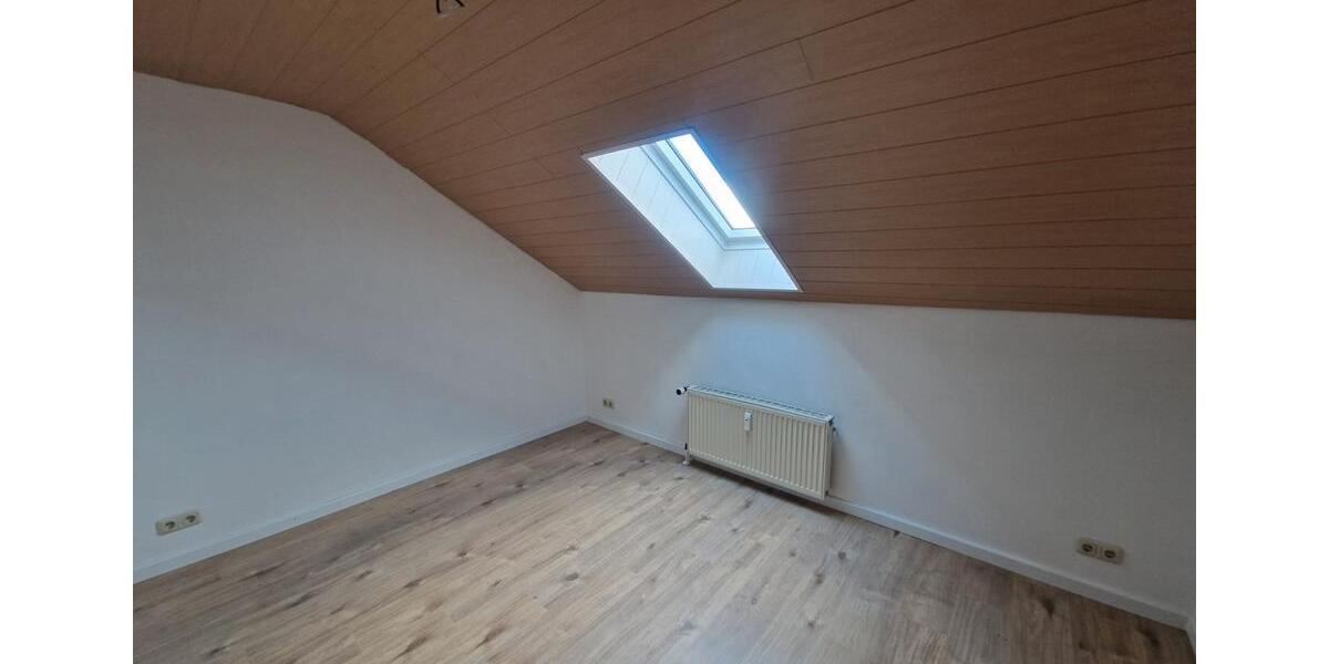 Etagenwohnung Büdingen - 4 Zimmer, 98 m&sup2;, 790&euro; | Angebot:26018260