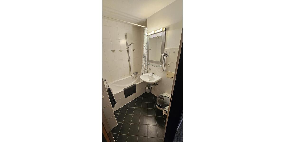 Etagenwohnung Nürnberg Altstadt, St. Lorenz - 1 Zimmer, 29 m&sup2;, 600&euro; | Angebot:26501868