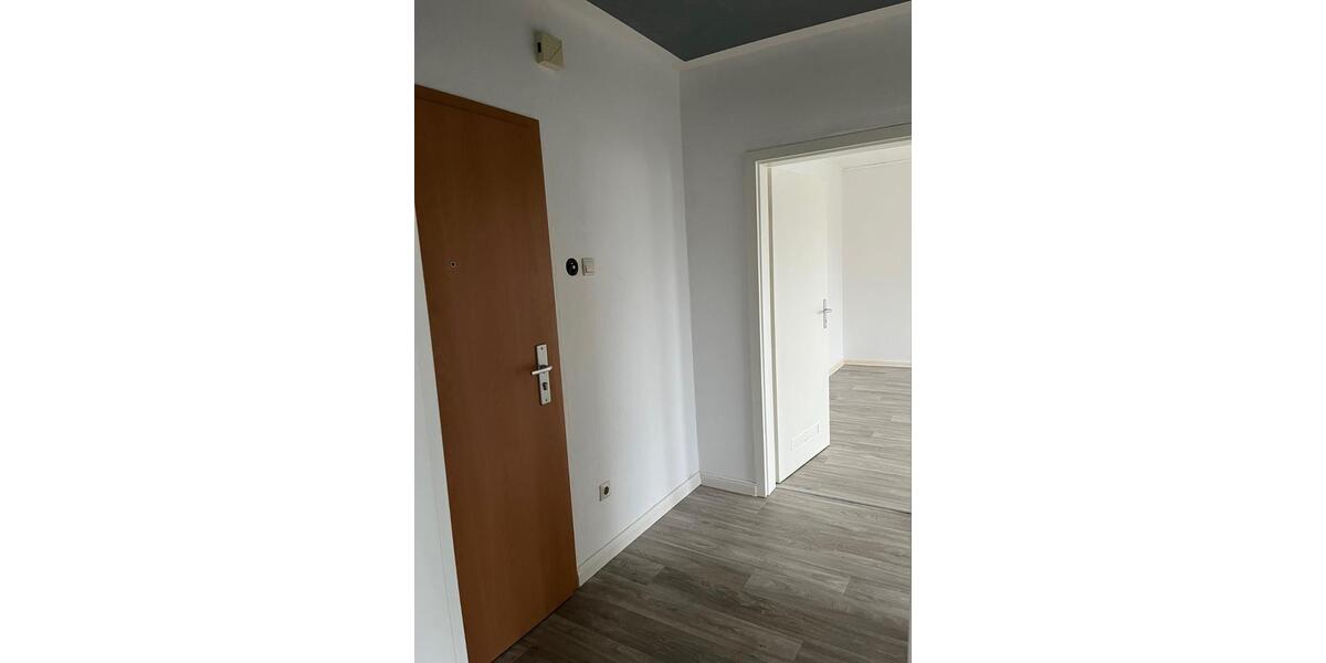 Zentral gelegene 1-Zimmerwohnung mit Wohnküche und Süd-Balkon 1 zimmer