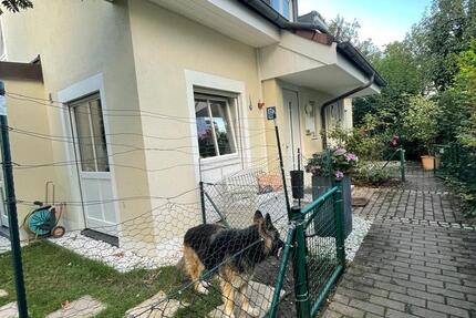 A cozy room for a female studentyoung professional 1 zimmer