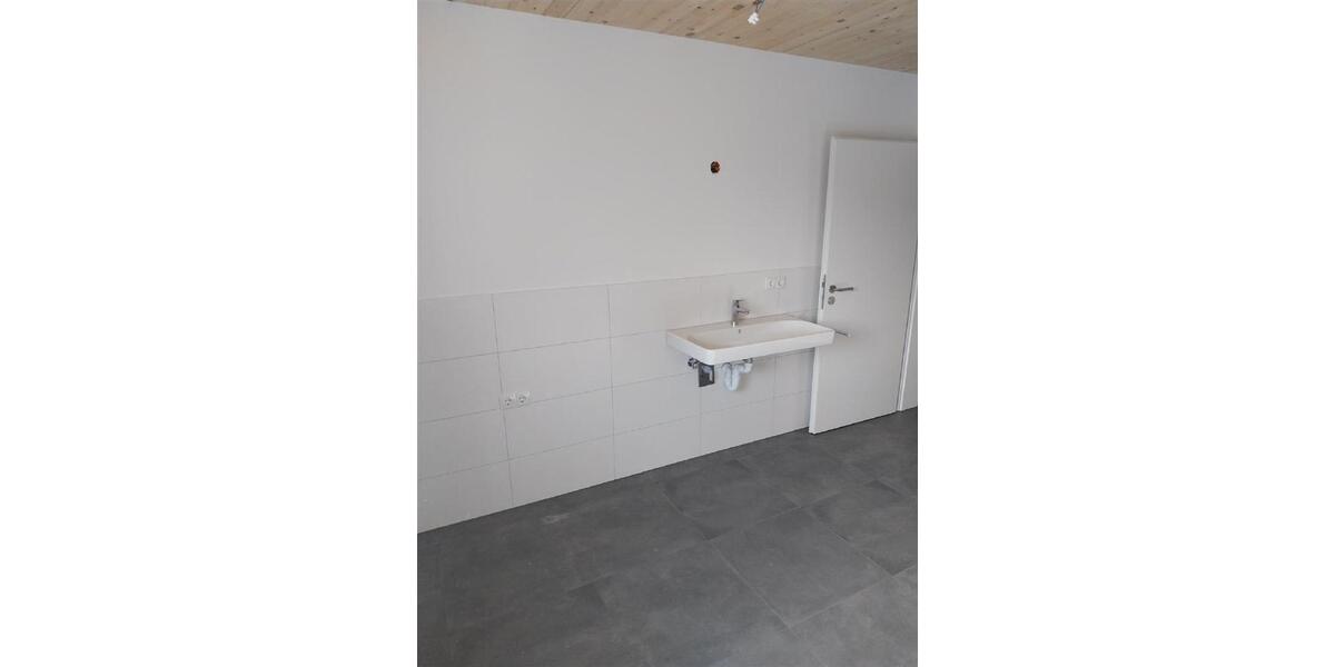 Etagenwohnung Geisenhausen - 5 Zimmer, 118 m&sup2;, 1.650&euro; | Angebot:25755391