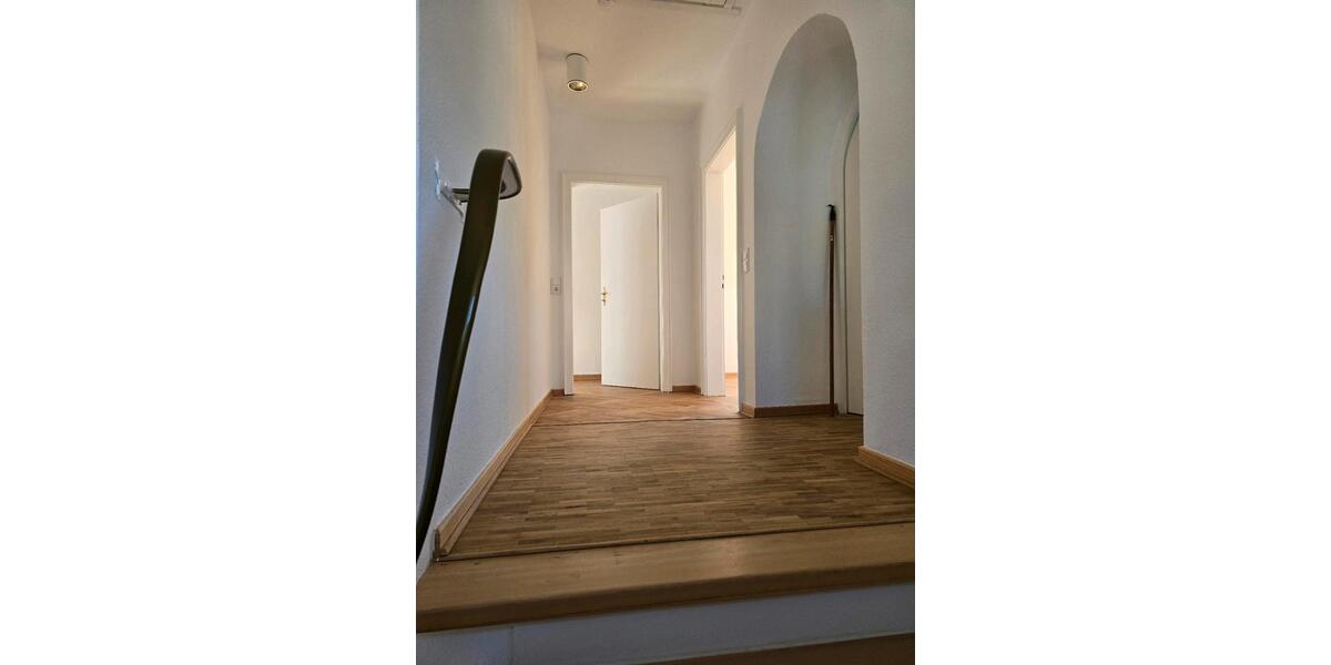 Einfamilienhaus Lemgo - 3 Zimmer, 135 m&sup2;, 1.650&euro; | Angebot:26302191