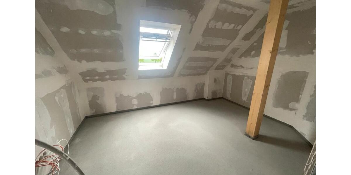 Dachgeschoßwohnung Lalendorf - 5 Zimmer, 93 m&sup2;, 1.325&euro; | Angebot:26545908