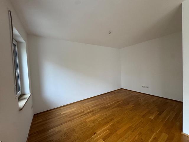 Etagenwohnung Regensburg Brandlberg - 1 Zimmer, 15 m&sup2;, 550&euro; | Angebot:26336124