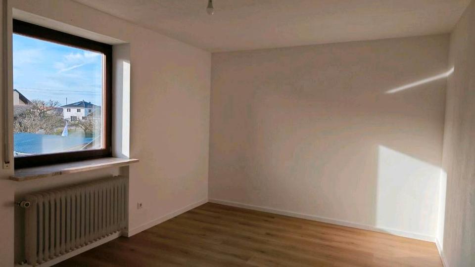 Dachgeschoßwohnung Wittislingen - 3 Zimmer, 101 m&sup2;, 1.300&euro; | Angebot:26705079