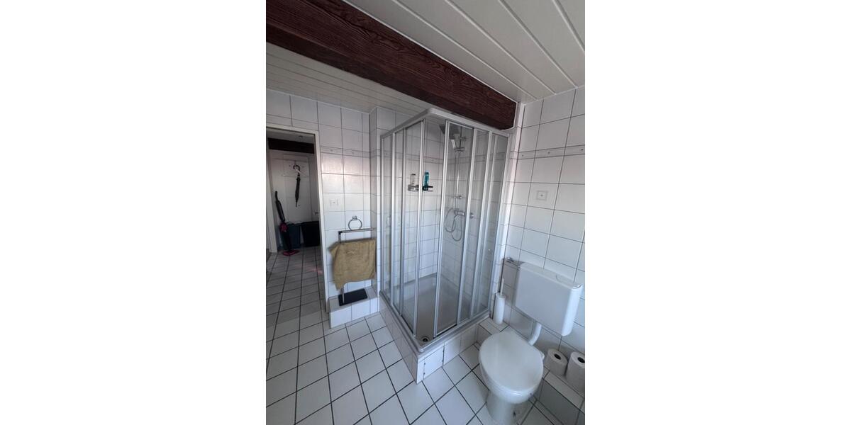 Dachgeschoßwohnung Herzogenrath - 3 Zimmer, 100 m&sup2;, 1.250&euro; | Angebot:26579692