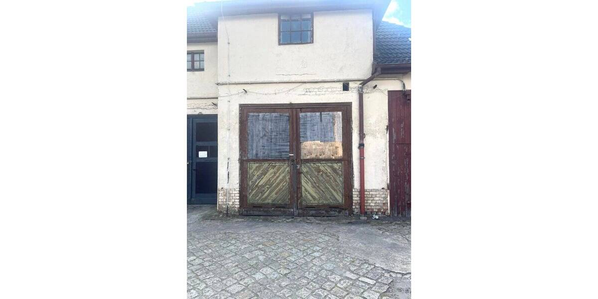 Große Garage! im westender Gewerbepark 1 zimmer