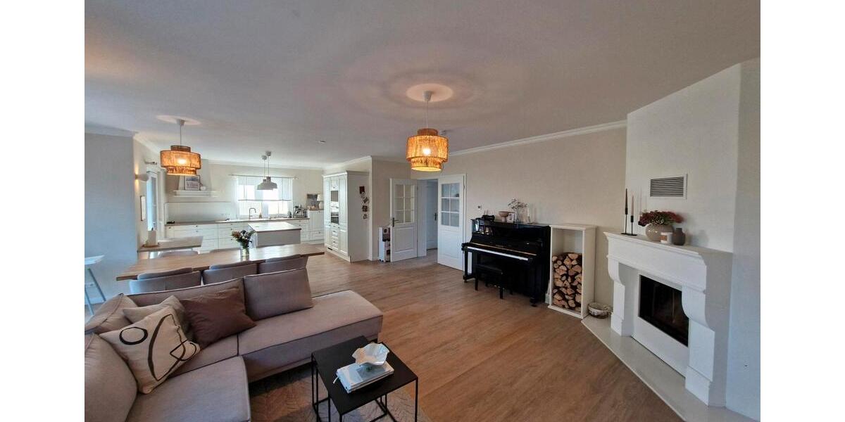 Einfamilienhaus Münzenberg - 5 Zimmer, 250 m&sup2;, 2.350&euro; | Angebot:24867594