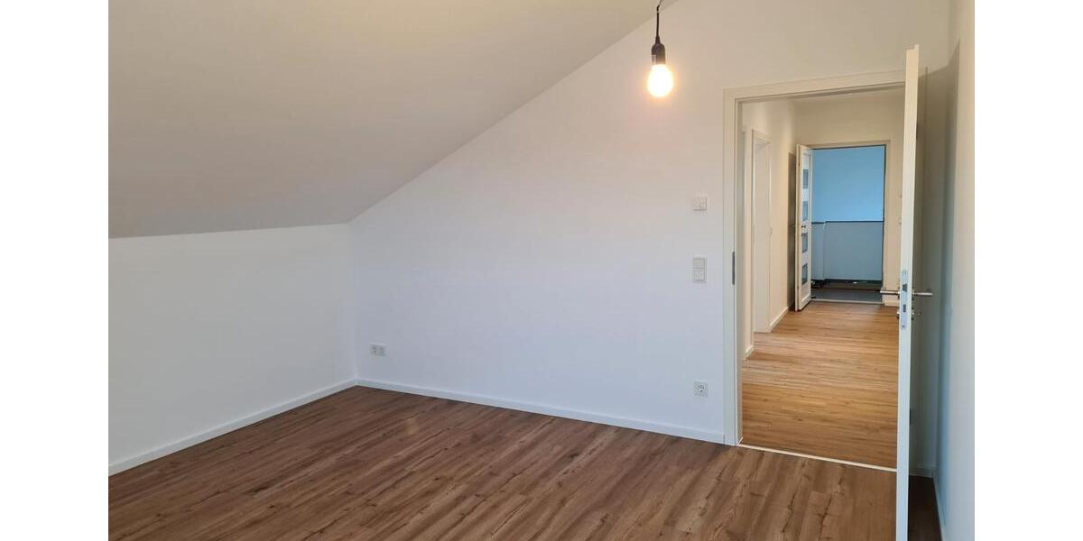 Dachgeschoßwohnung Sohren - 2 Zimmer, 78 m&sup2;, 550&euro; | Angebot:25976001