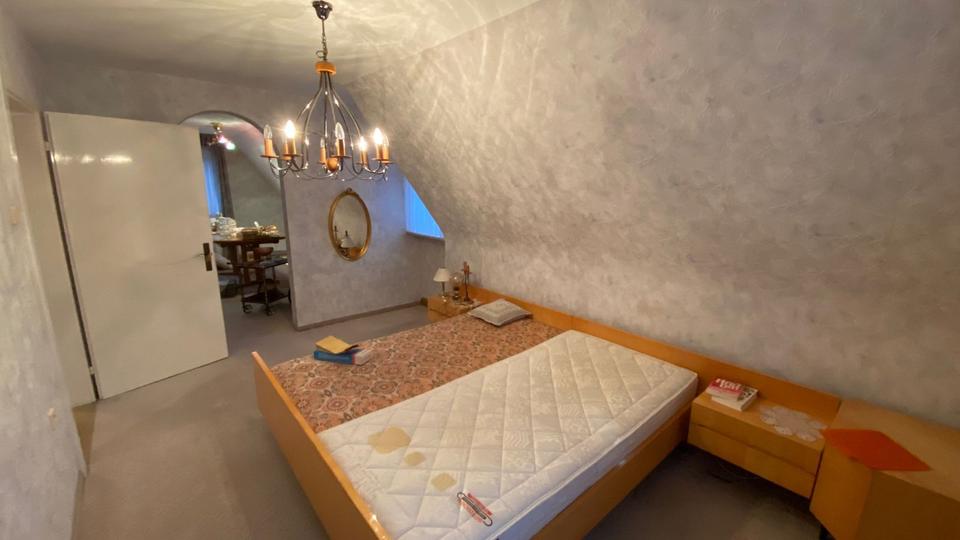 Einfamilienhaus mit Garten + Garage 575m^2 ZU VERMIETEN! 5 zimmer