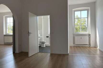 Wohnung zum Mieten in Naumburg 750 € 112.06 m² 4 zimmer