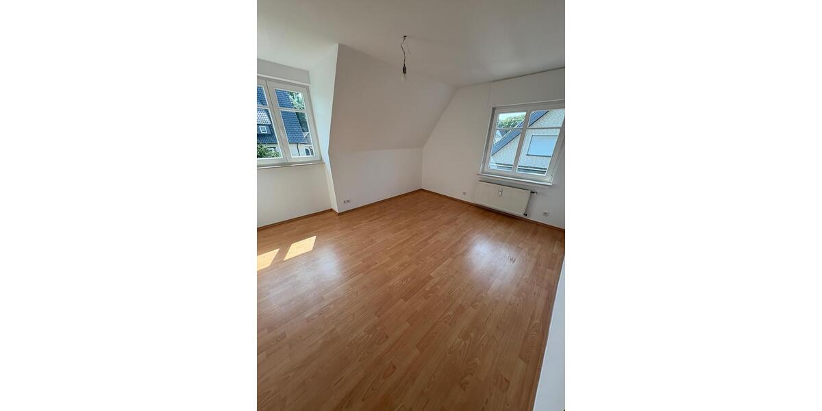 Dachgeschoßwohnung Lotte - 2.5 Zimmer, 59 m&sup2;, 530&euro; | Angebot:26051018