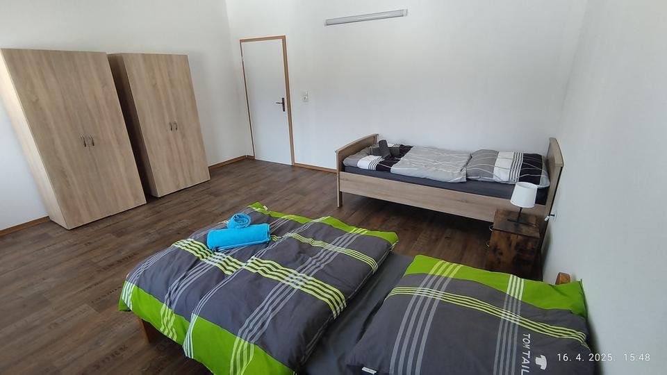 Wohnen auf Zeit Sonnefeld - 2 Zimmer, 130 m&sup2;, 25&euro; | Angebot:23907767