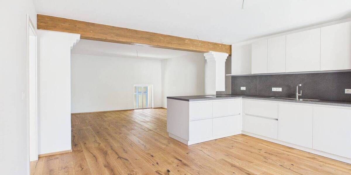 Etagenwohnung Amberg - 3 Zimmer, 110 m&sup2;, 1.640&euro; | Angebot:26242980