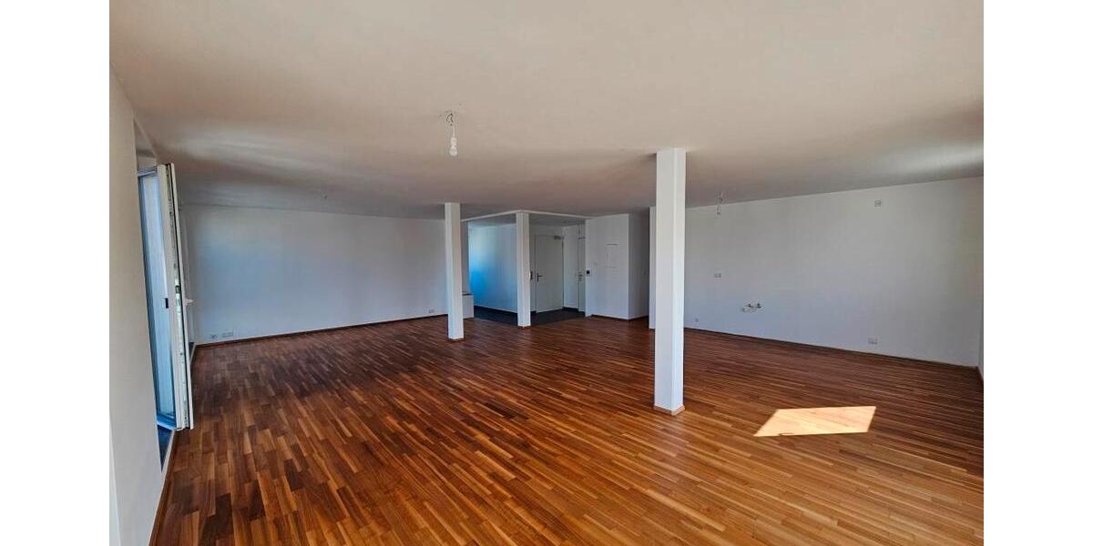Einfamilienhaus Kenzingen - 3 Zimmer, 145 m&sup2;, 1.950&euro; | Angebot:26224781