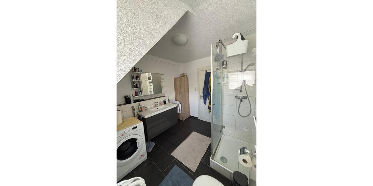 Dachgeschoßwohnung Weil am Rhein - 3 Zimmer, 93 m&sup2;, 1.200&euro; | Angebot:26528231