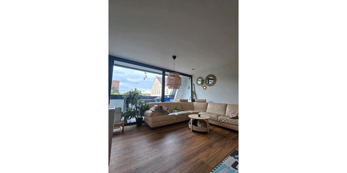 Etagenwohnung Straubing - 2 Zimmer, 76 m&sup2;, 1.080&euro; | Angebot:26591669