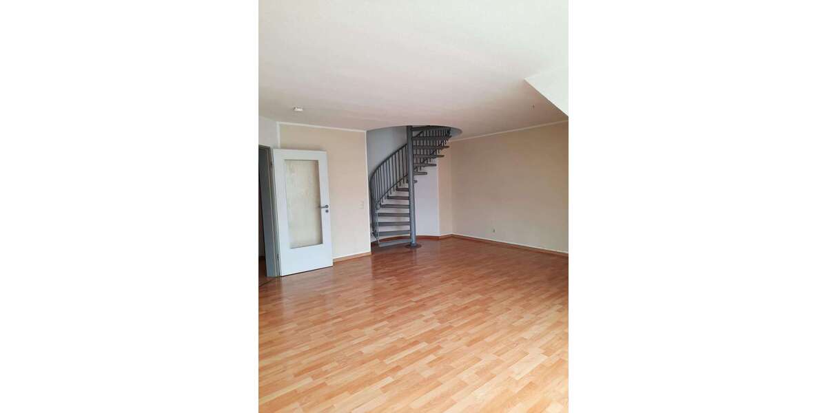 großzügige 3 Zimmer-Wohnung *gerade in Renovierung* mit Balkon und Küche - Appartement Magdeburg Werder | Angebot:10983278