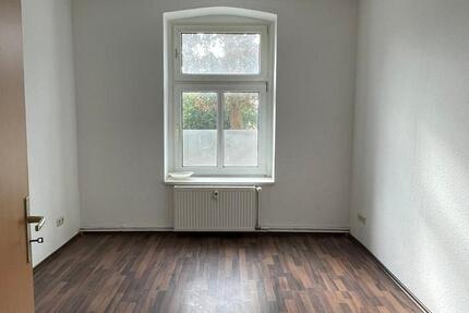 Wohnung Demmin - 2 Zimmer, 57 m&sup2;, 300&euro; | Angebot:25452928