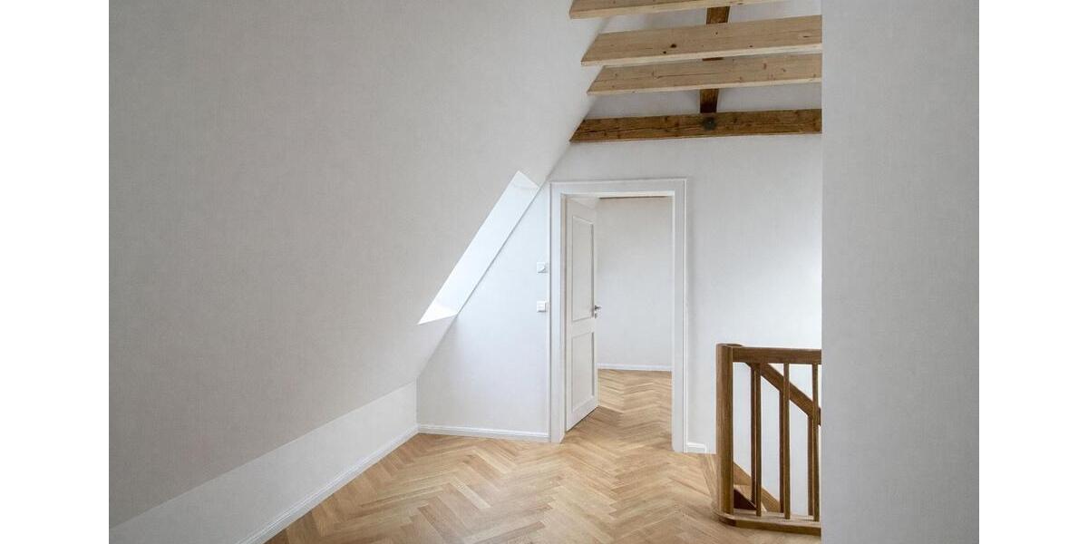 Doppelhaushälfte Schwäbisch Hall - 8 Zimmer, 181 m&sup2;, 2.300&euro; | Angebot:25537792