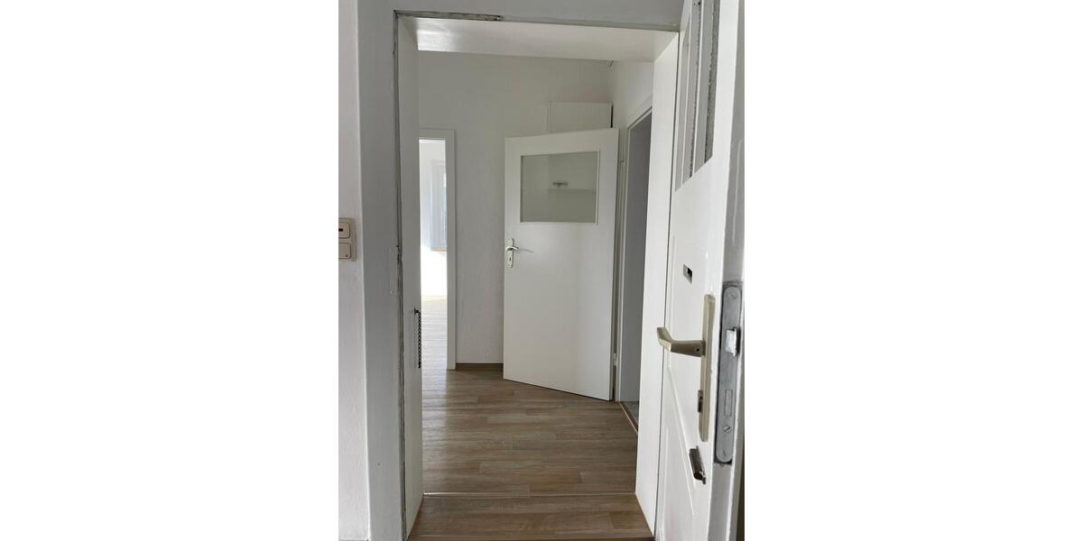 Etagenwohnung Zwönitz - 2 Zimmer, 45 m&sup2;, 300&euro; | Angebot:26477520