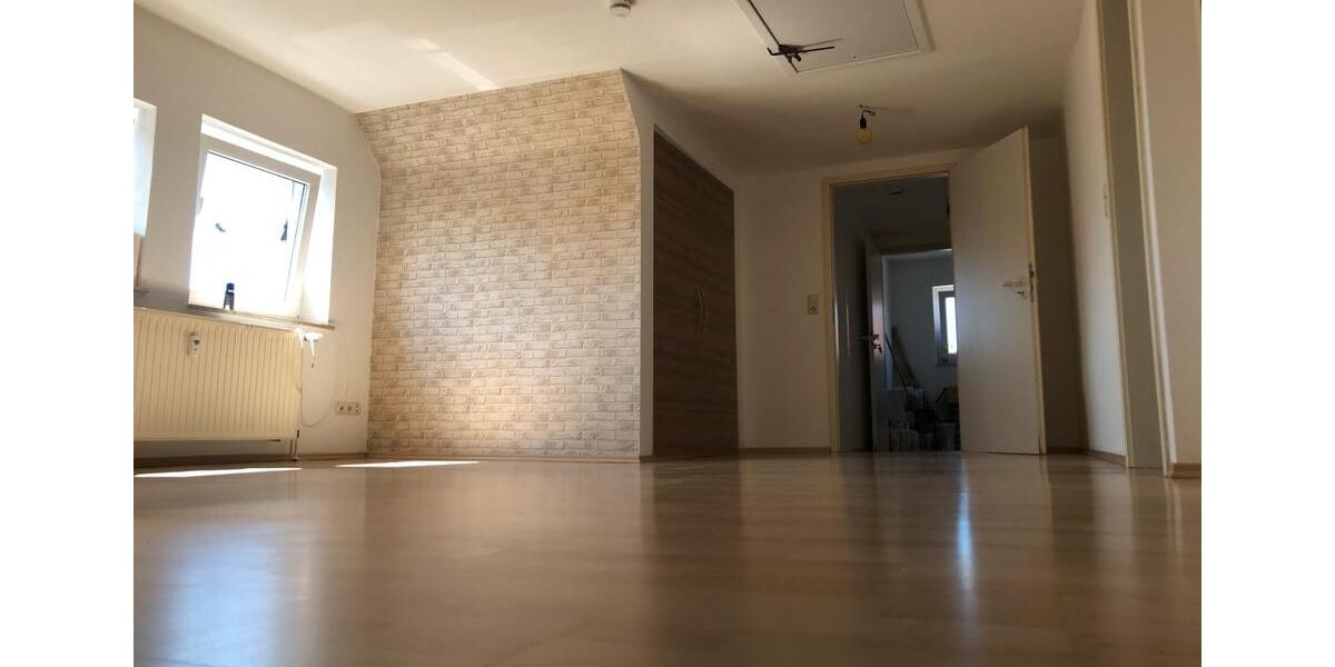 Dachgeschoßwohnung Schlitz - 2 Zimmer, 55 m&sup2;, 435&euro; | Angebot:26019503