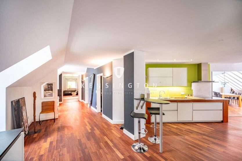 KENSINGTON - Exklusiv - atemberaubende Dachgeschoßwohnung mit privatem Lift