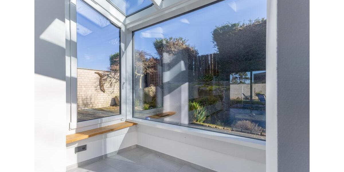 Einfamilienhaus Frechen - 7 Zimmer, 145 m&sup2;, 2.995&euro; | Angebot:25971327