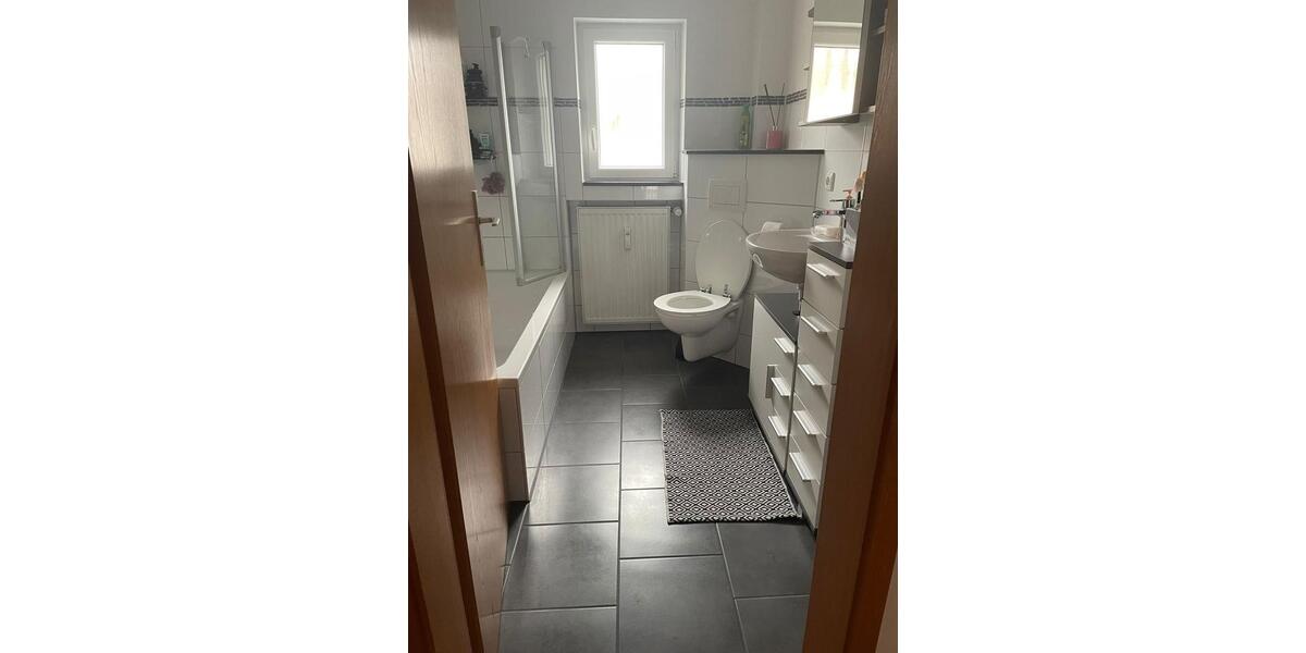 3-Zimmer Nichtraucher-Mietwohnung mit Balkon in Oettingen 3 zimmer