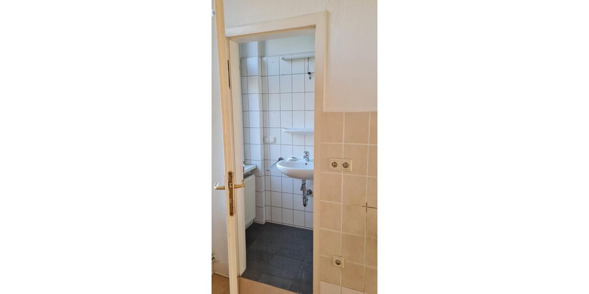 Etagenwohnung Kassel Südstadt - 4 Zimmer, 80 m&sup2;, 730&euro; | Angebot:24535355