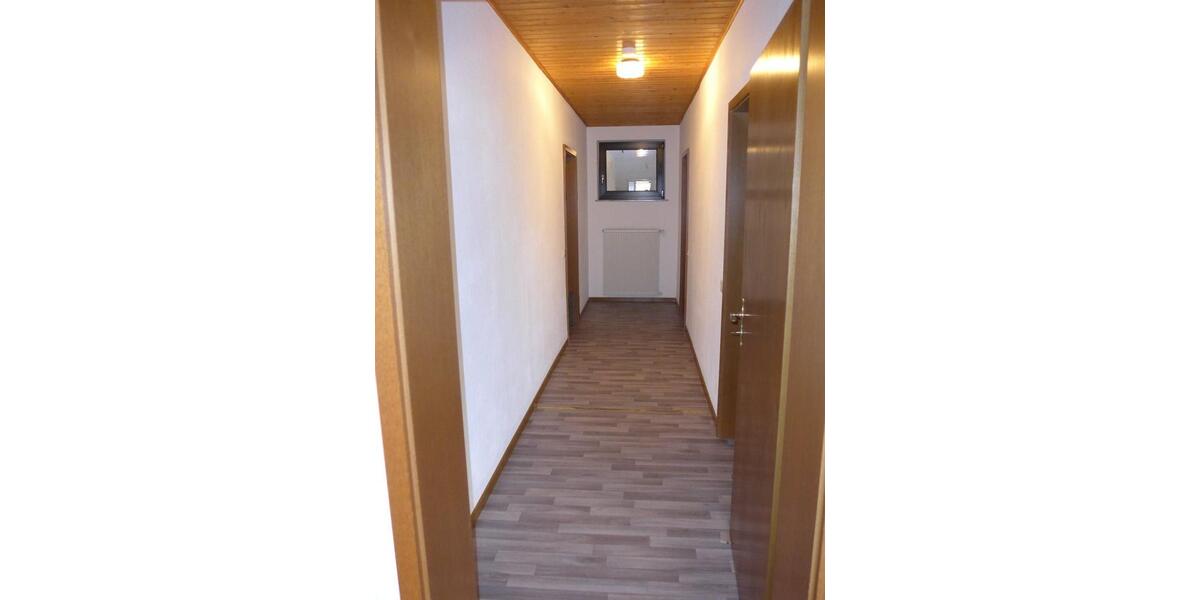Etagenwohnung Nastätten - 3 Zimmer, 96 m&sup2;, 740&euro; | Angebot:26237366