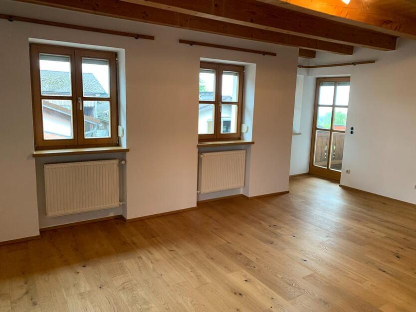 4-Zimmer Wohnung Haushälfte in MettenBerg zu vermieten