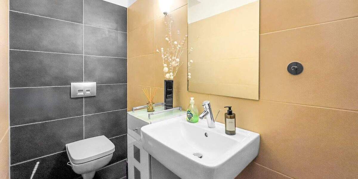Etagenwohnung Düsseldorf Friedrichstadt - 4 Zimmer, 160 m&sup2;, 3.490&euro; | Angebot:24722649
