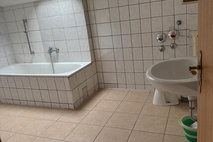 Wohnung Maikammer - 3 Zimmer, 70 m&sup2;, 1.150&euro; | Angebot:26348897