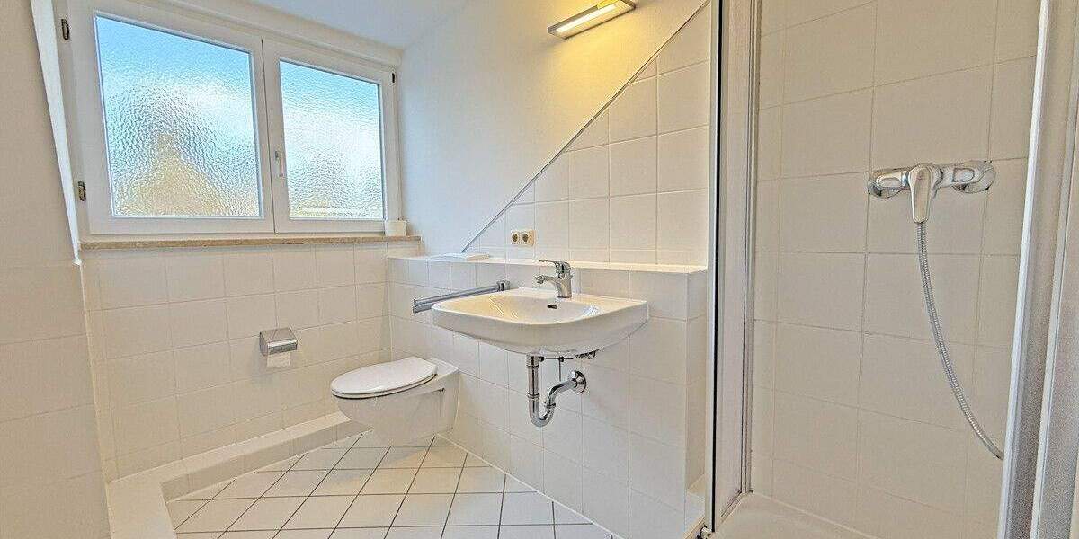 Doppelhaushälfte Neuried - 6 Zimmer, 135 m&sup2;, 2.820&euro; | Angebot:24656010