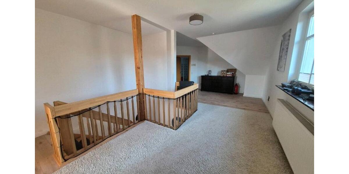 Maisonettenwohnung Hessisch Oldendorf - 5 Zimmer, 150 m&sup2;, 900&euro; | Angebot:25903351