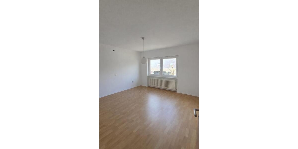 Einfamilienhaus Hermeskeil - 5 Zimmer, 145 m&sup2;, 1.250&euro; | Angebot:26583313