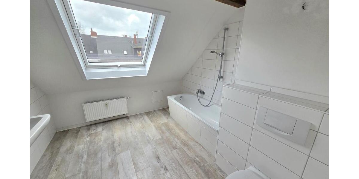 Gemütliche 3-Zimmer-Dachgeschosswohnung mit Sichtbalken in Chemnitz-Hilbersdorf! - Dachgeschoßwohnung Chemnitz Hilbersdorf | Angebot:26109241